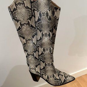 Maryana Block Boot